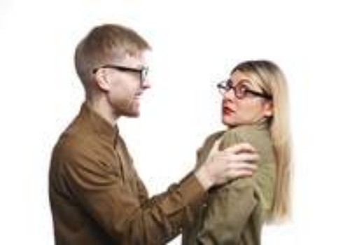 武汉市婚外情调查：财产分割约定不明 协议离婚后又生纠纷